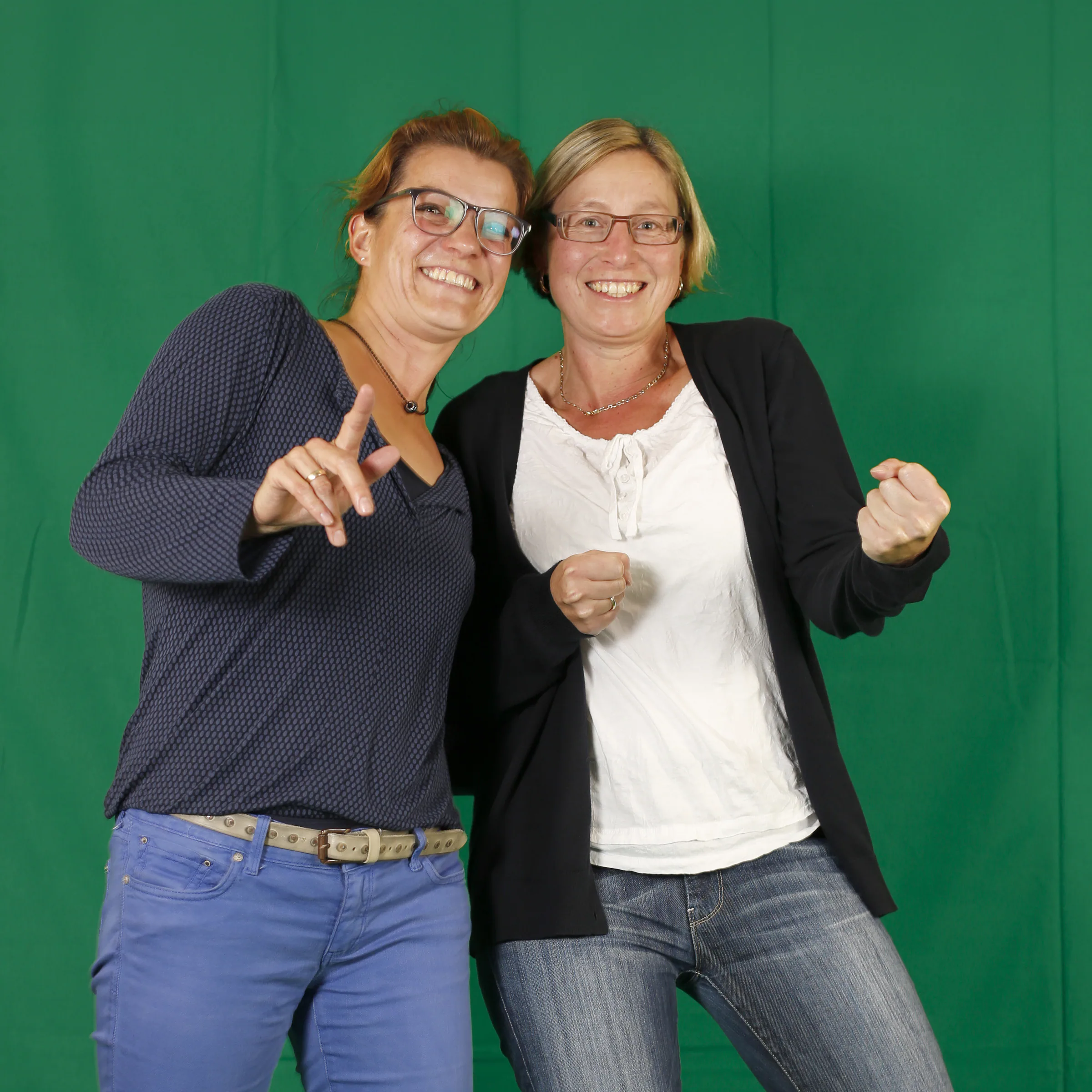 Eva und Gabi, ehemalige Mitglieder von Rampenlicht, gemeinsam auf einem Foto