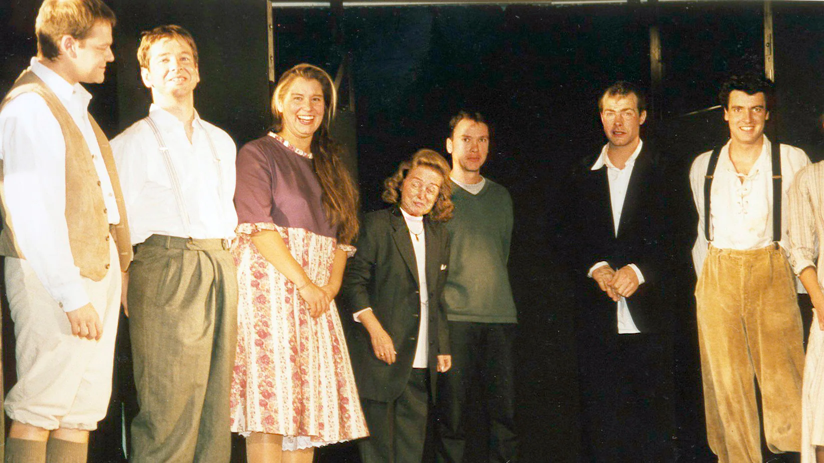 Historisches Ensemblebild aus Frühlingserwachen